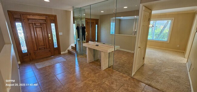 Building Photo - UNIVERSITY CITY / SAN DIEGO - Nice 5 Bedro...