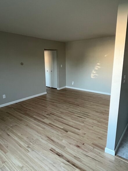 Building Photo - 4820 Briarwood Ave