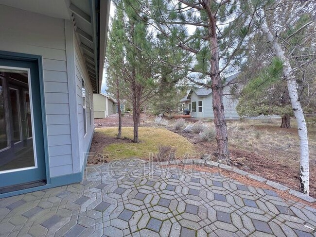 Building Photo - 835 Nutcracker Dr