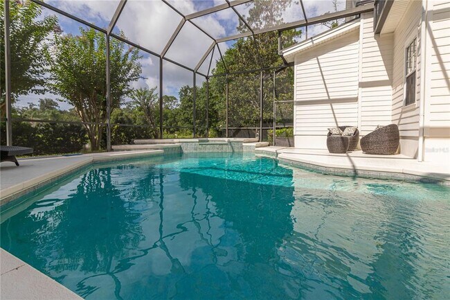 Building Photo - 216 Eastpark Dr