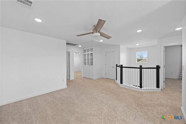 Building Photo - 328 Peace Pipe Way
