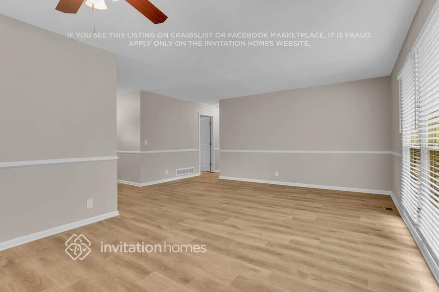 Building Photo - 574 Stonewood Dr