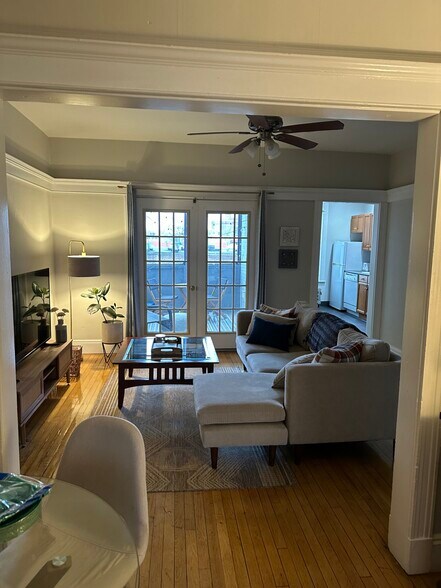 Building Photo - 33 Highgate St