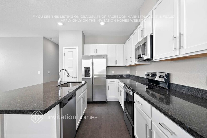 Building Photo - 24397 E Montana Ave