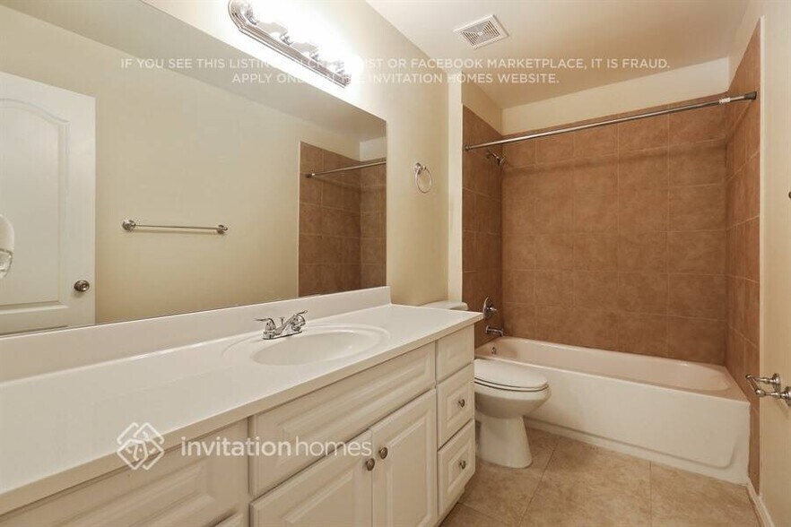 Building Photo - 3855 Sanctuary Dr