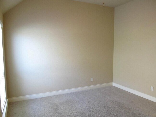 Building Photo - 14104 Green Thicket Dr