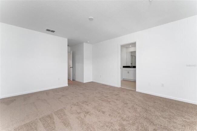 Building Photo - 9839 Walkway Dr