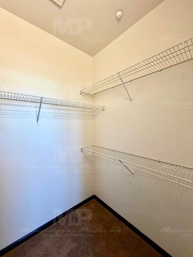 Building Photo - 3809 Rock Creek Dr