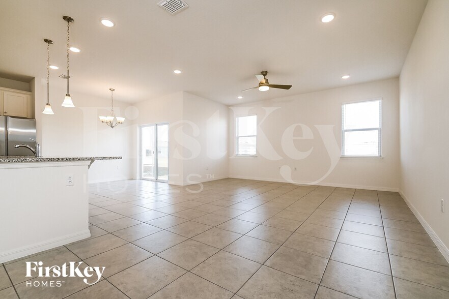 Building Photo - 217 Windsor Reserve Dr