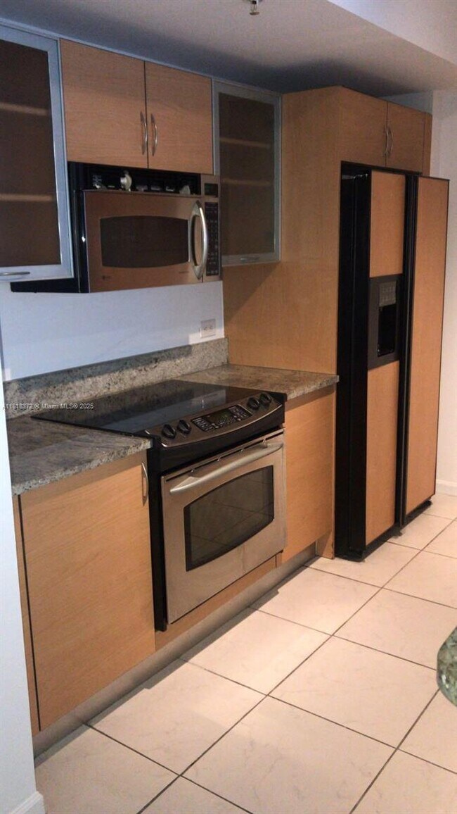 Building Photo - 1 bedroom in Aventura FL 33180