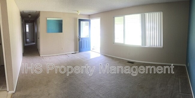 Building Photo - 912 E Eastlake Dr