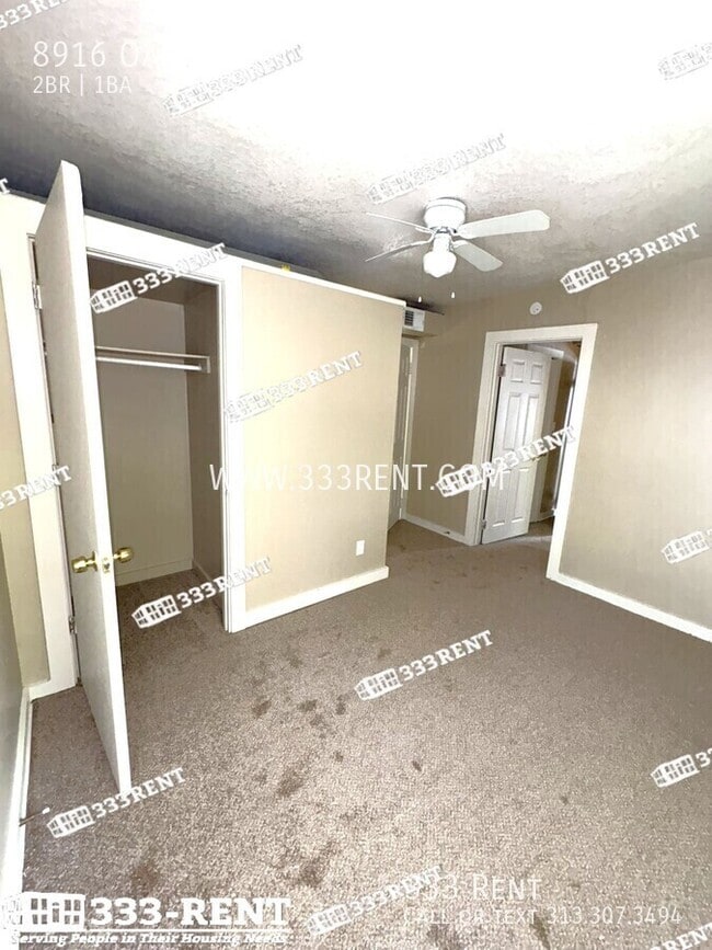 Building Photo - 8916 Oak St