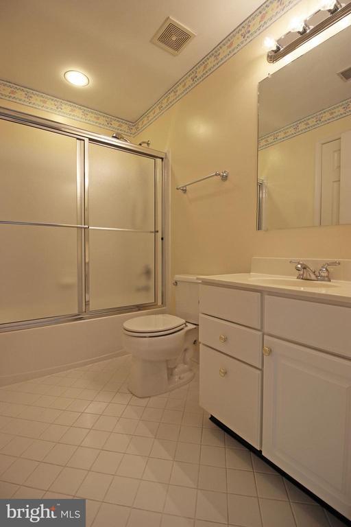 Building Photo - 11799 Valley Ridge Cir