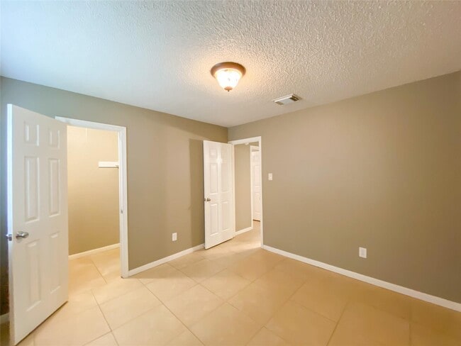 Building Photo - 11514 Fruitwood Dr