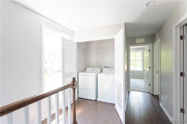 Building Photo - 8989 Iroquois St