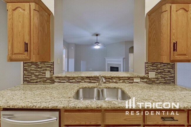 Building Photo - 1312 Pierron Dr