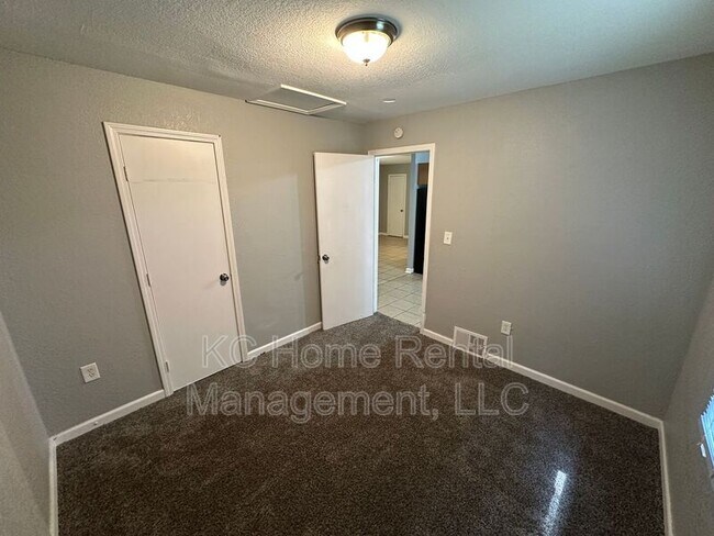 Building Photo - 11411 Bristol Terrace