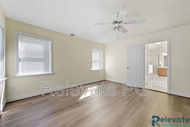 Building Photo - 1803 Rose Ave