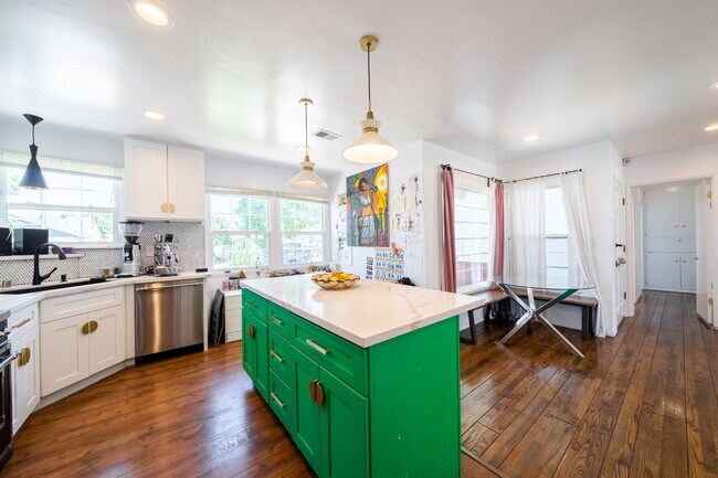 Building Photo - 6307 Tunney Ave