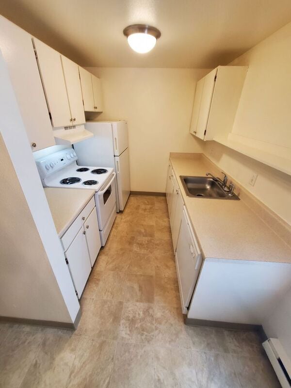 Building Photo - 445 Senate St NW