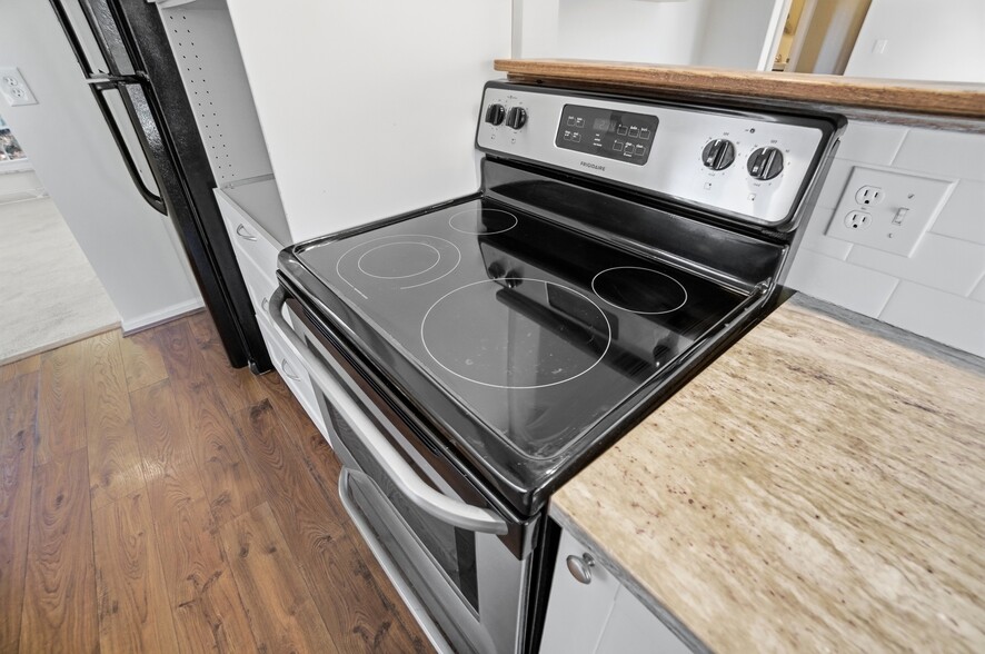 Building Photo - 1849 Lemontree Ln