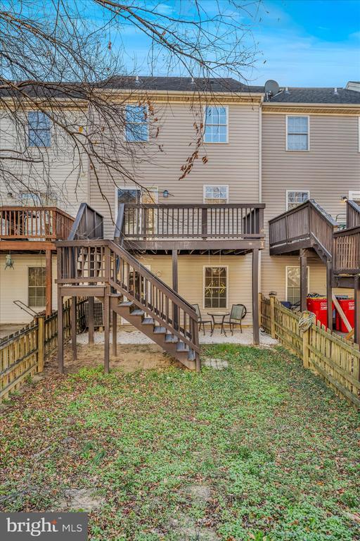 Building Photo - 27 Fiser Ln