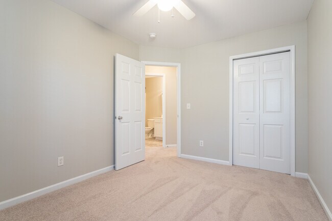 Building Photo - Spacious Wake Forest Town Home For Rent