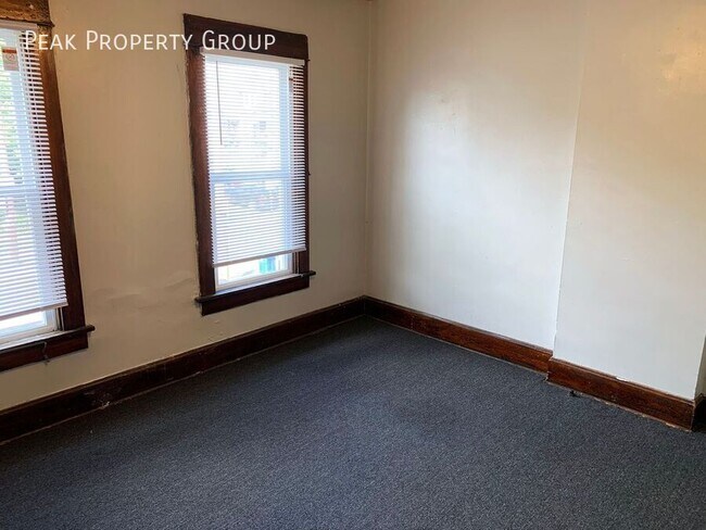 Building Photo - 293 E 14th Ave