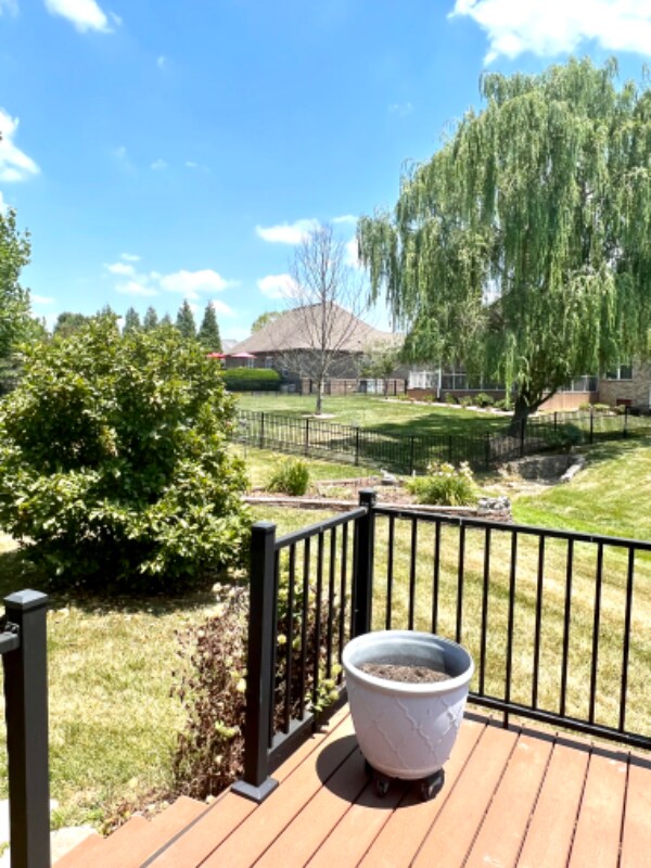 Building Photo - 103 Beacon St