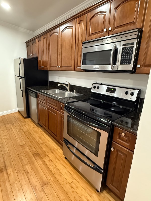 Building Photo - 4415 Inglewood Blvd