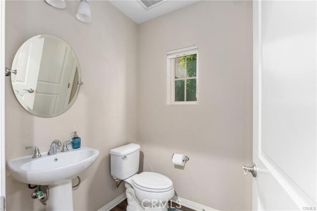 Building Photo - 38 Larkfield