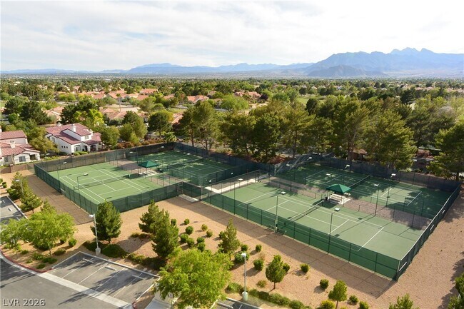 Building Photo - 4970 Black Bear Rd