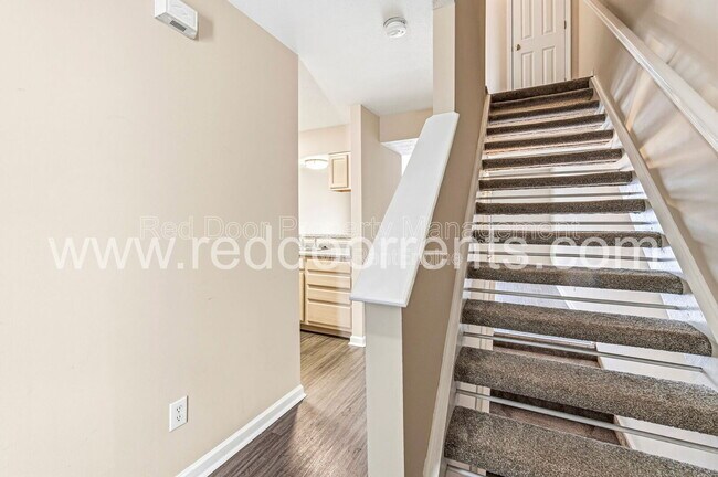 Building Photo - 8436 Hague Rd