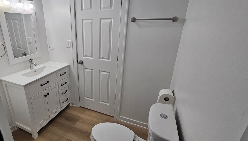 Building Photo - 3432 W Hirsch St