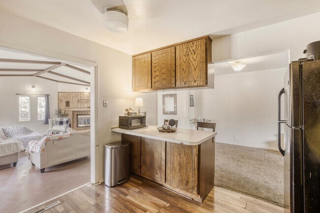 Building Photo - Spacious Cul-de-Sac Home Near CSU
