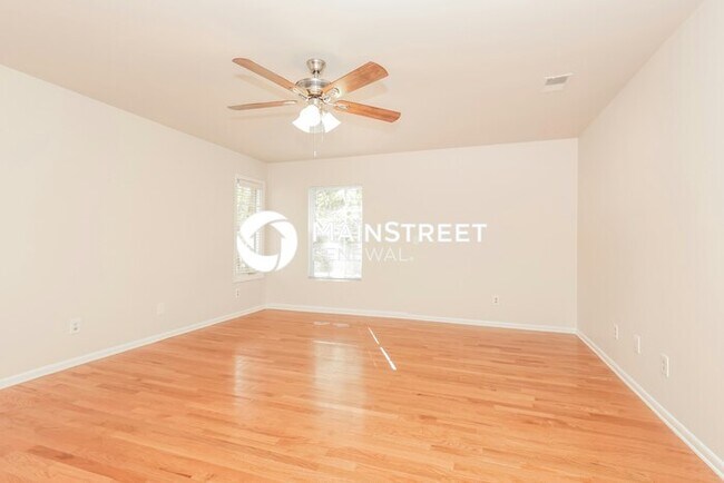 Building Photo - 3 Bedroom Pet-Friendly Home in HERMITAGE, TN with Main Street Renewal