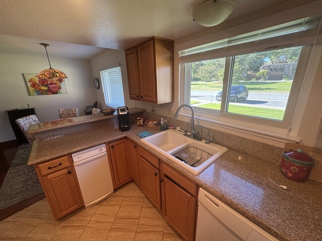 Building Photo - 23799 Monterey Salinas Hwy