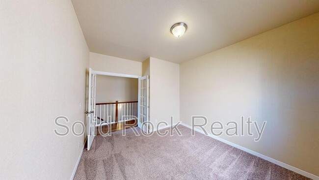Building Photo - 1097 Antrim Loop