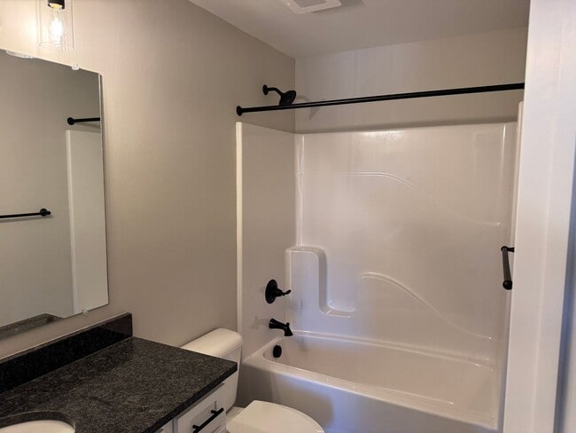 Building Photo - Brand New 3BR Townhouse