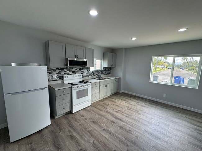 Building Photo - Modern & Newly Renovated 2-Bed, 1-Bath Unit in National City!