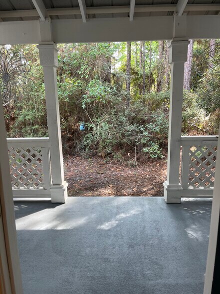 Building Photo - 77 Talon Ct