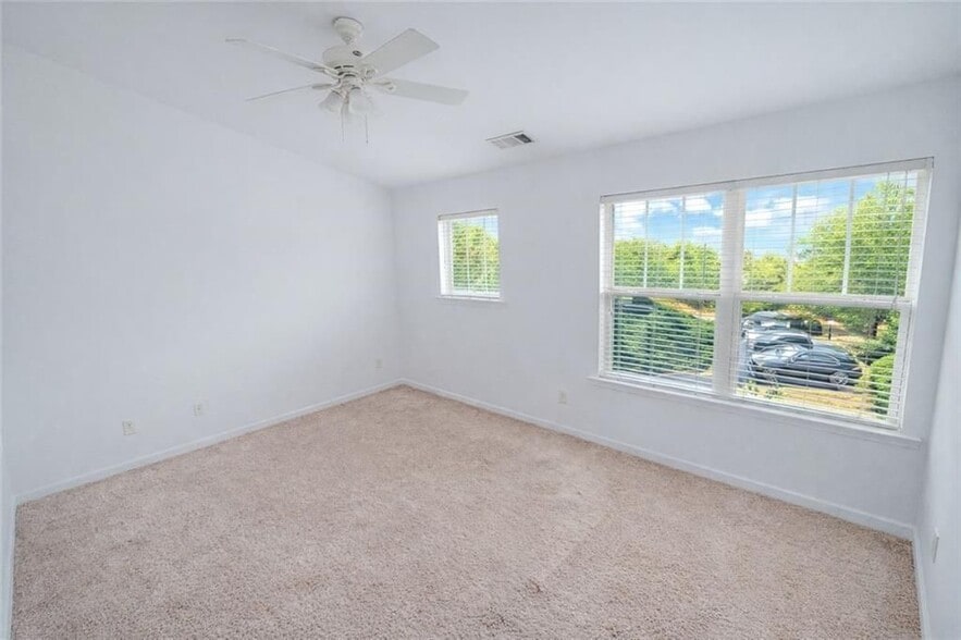 Building Photo - 2043 Liberty Ct NW