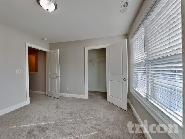 Building Photo - 232 Highcroft Cir