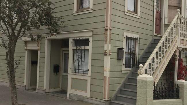 Building Photo - 100 Jarboe Ave