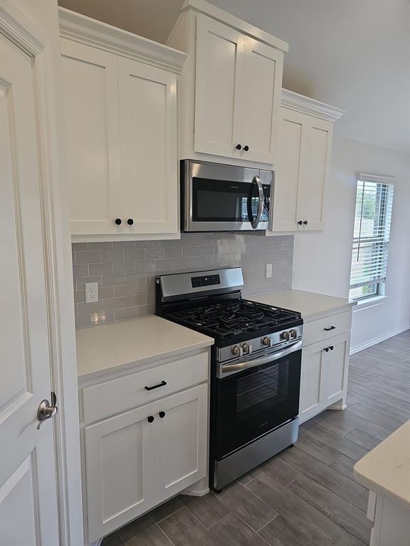 Building Photo - 3701 Lynne Ave