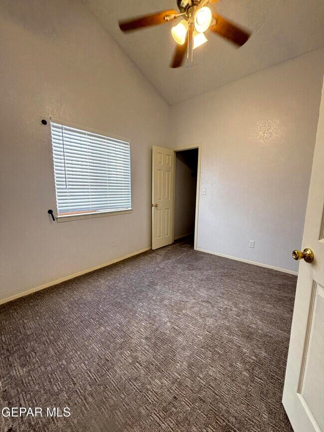 Building Photo - 10928 Duke Snider Cir