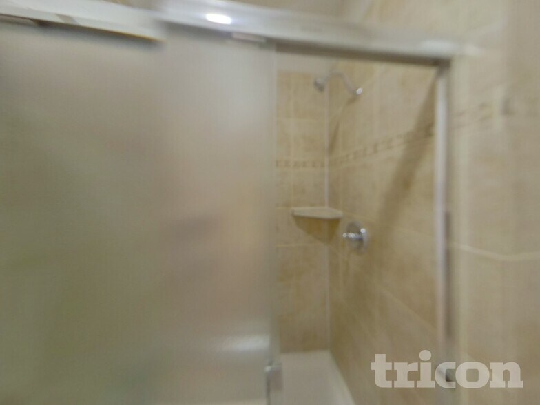 Building Photo - 5950 Fescue Dr