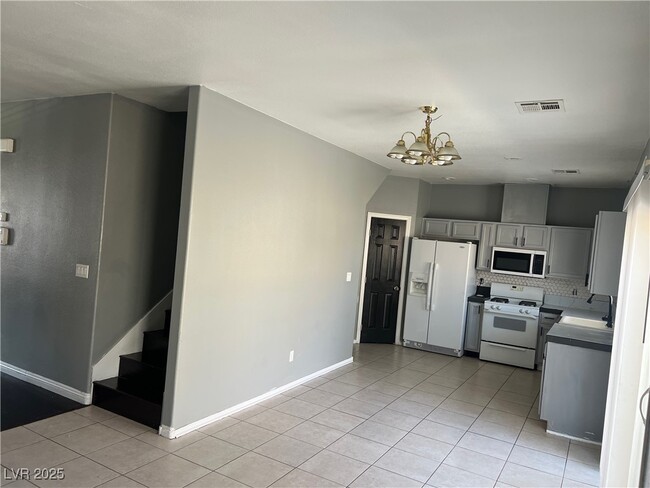 Building Photo - 2178 Trebbiano Way