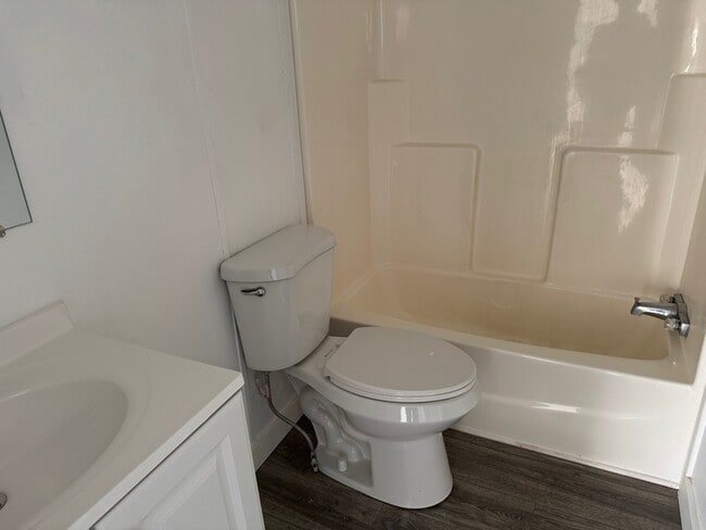 Building Photo - 205 Royal St