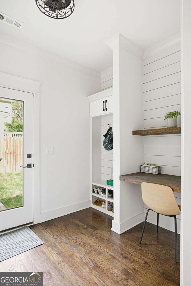 Building Photo - 318 Ashburton Ave SE